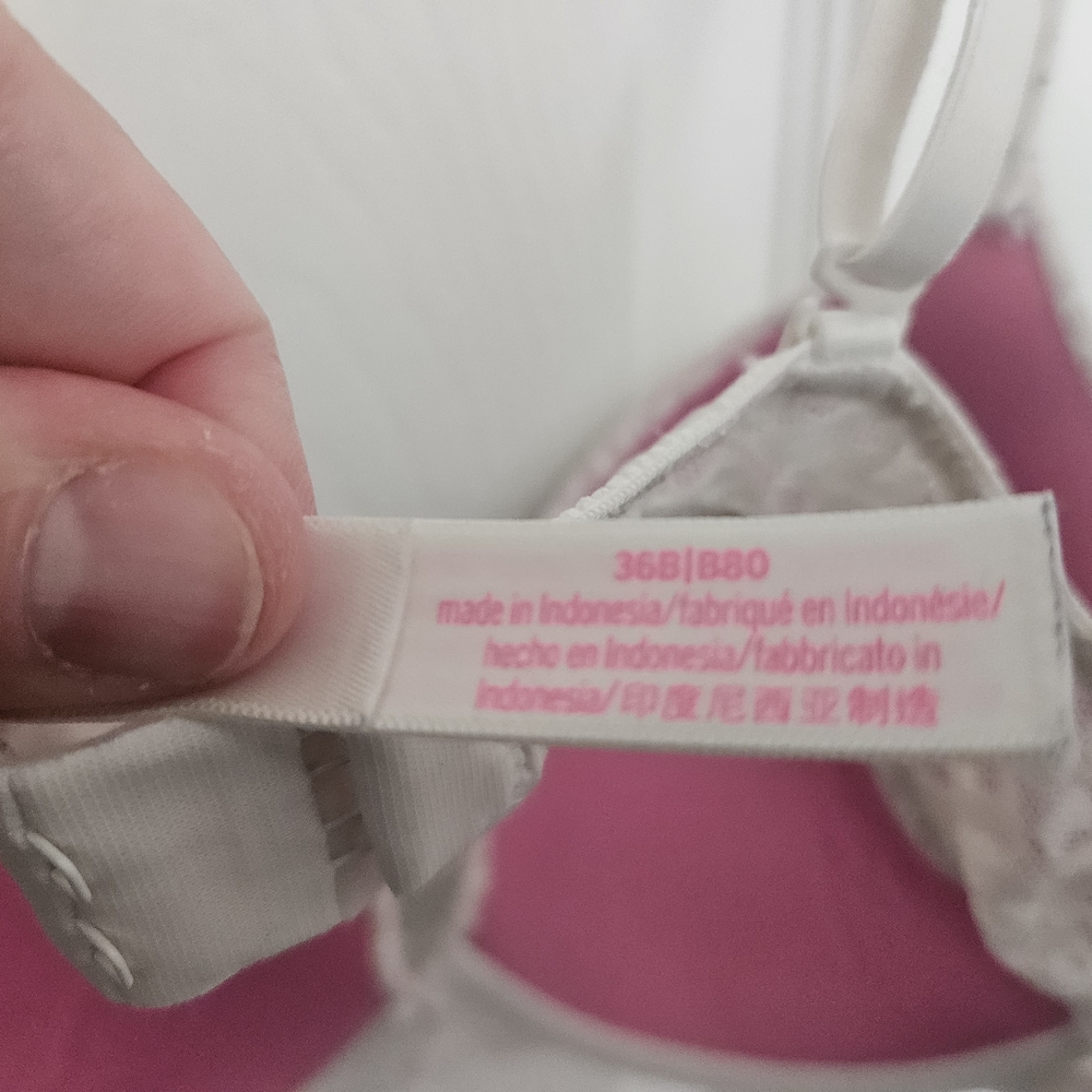 PINK Victoria's Secret White and Pink Bra